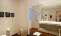Villa Stella En-suite Bathroom | Candidasa, Bali