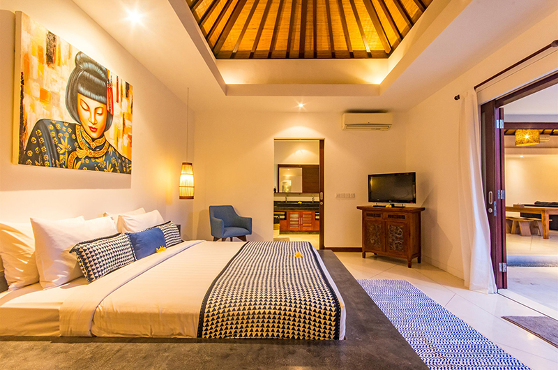 Villa Umah Kupu Kupu Bedroom with TV | Seminyak, Bali