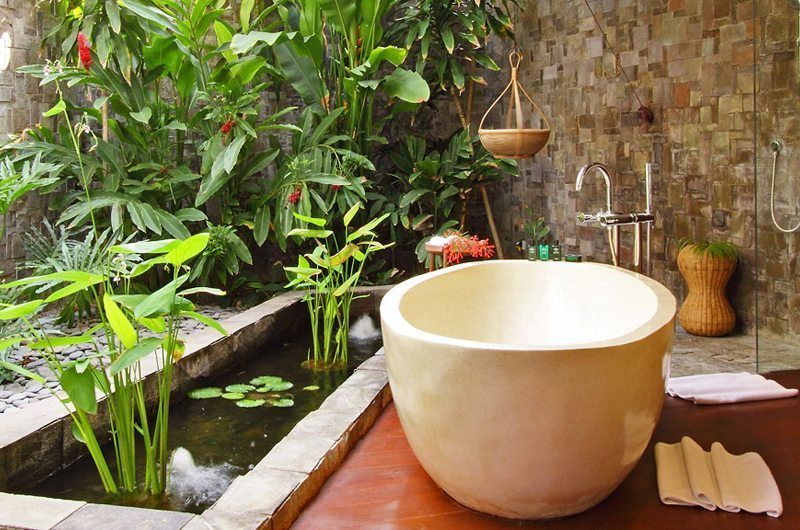 Villa Ambra Bathroom | Pererenan, Bali