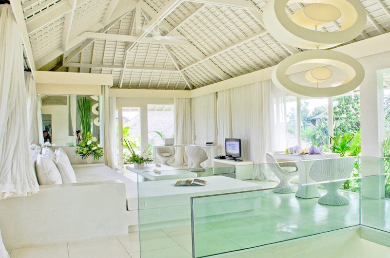 Villa Puro Blanco Lounge Room | Canggu, Bali