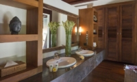 Astika Toyaning Bathroom | Canggu, Bali