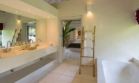 Matahari Villa Bathroom with Bathtub | Seseh, Bali