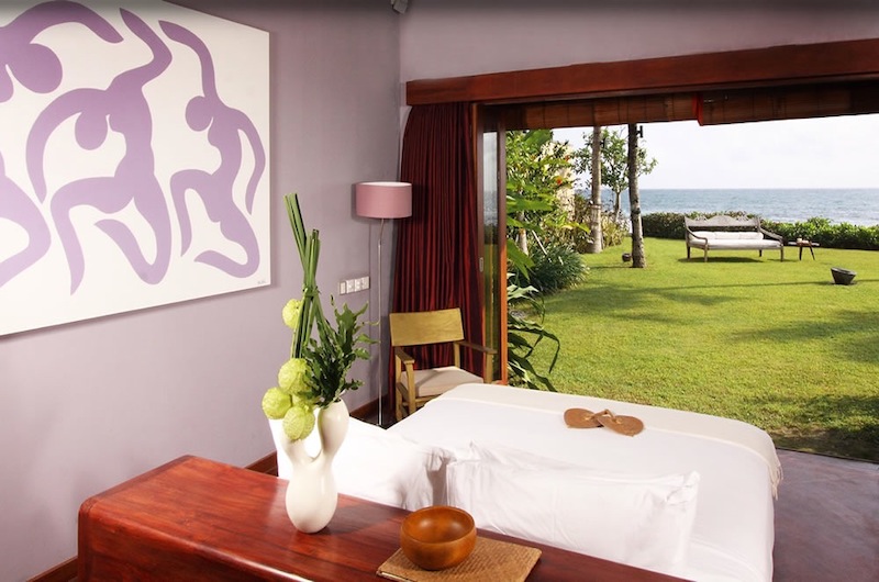 Sound of the Sea Bedroom Area with Lamps | Pererenan, Bali Sound of the Sea Bedroom Area with Lamps | Pererenan, Bali