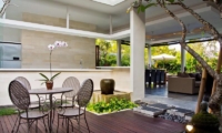 Villa Bersantai Outdoor Dining | Seminyak, Bali