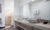 Villa Bersantai Bathroom | Seminyak, Bali