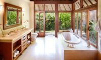 Villa Bougainvillea Bathtub Area | Canggu, Bali