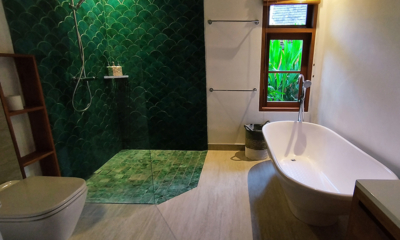 Villa Frangipani Bathroom Three with Bathtub | Canggu, Bali