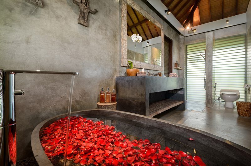Villa Ipanema En-suite Bathroom | Canggu, Bali