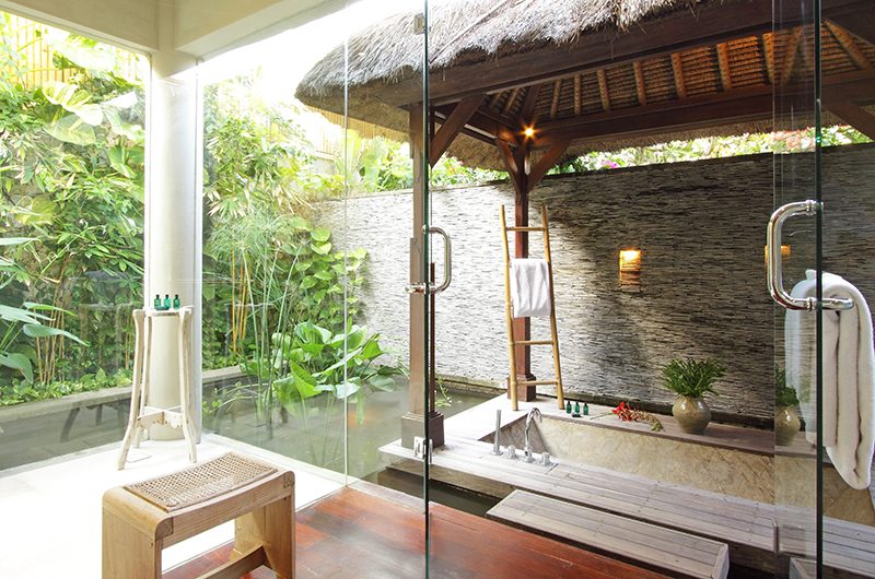Villa Melissa Outdoor Bathtub | Pererenan, Bali