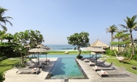 Villa Melissa Sun Decks | Pererenan, Bali
