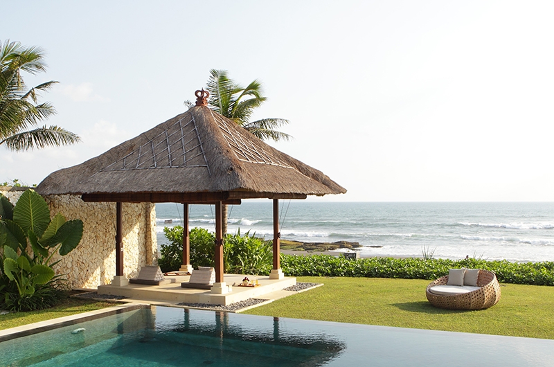 Villa Melissa Bale with Ocean's View | Pererenan, Bali