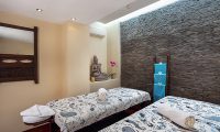 Villa Waringin Massage Beds | Pererenan, Bali