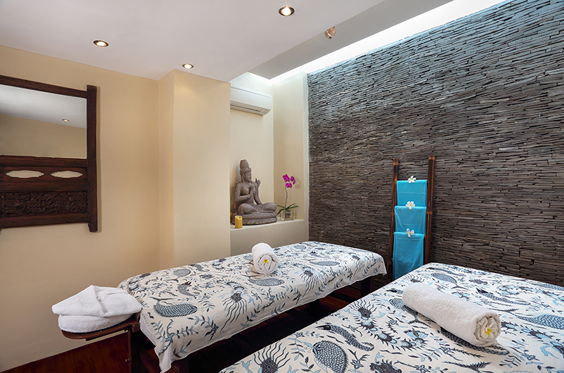 Villa Waringin Massage Beds | Pererenan, Bali
