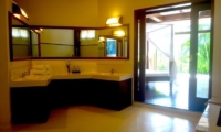 Daria Villa Bathroom | Seminyak, Bali