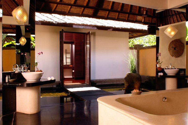 Ombak Luwung Bathroom | Canggu, Bali