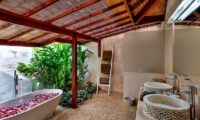 Villa Bibi Bathroom | Kerobokan, Bali