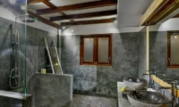 Villa Bibi En-suite Bathroom | Kerobokan, Bali