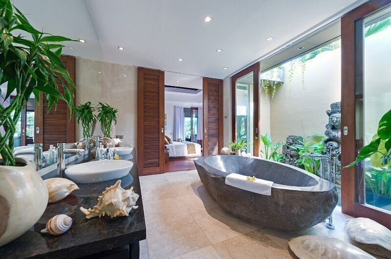 Villa Eshara Bathroom| Seminyak, Bali