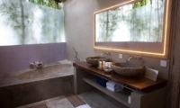 Blue Karma Bathroom | Seminyak, Bali