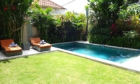 Briana Villa Pool Side | Batubelig, Bali