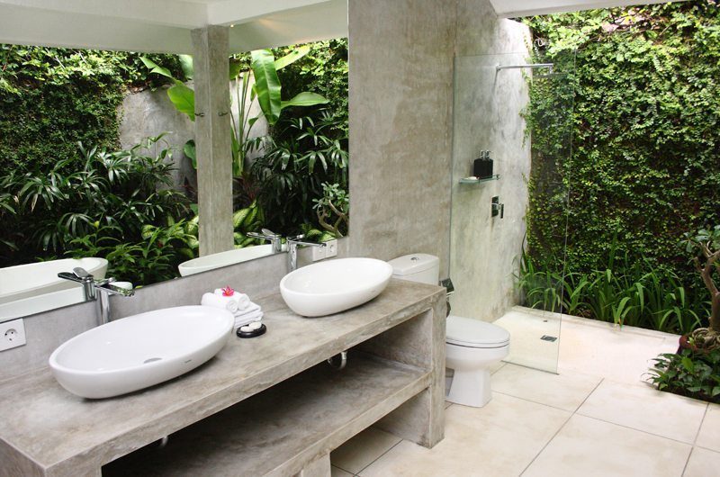 Esha Drupadi 2 | Bathroom | Seminyak, Bali