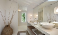Villa Hermosa Bathroom | Seminyak, Bali