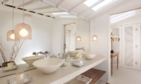 Villa Hermosa En-suite Bathroom | Seminyak, Bali