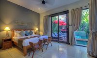 Villa Sundari Twin Bedroom with Lamps | Seminyak, Bali