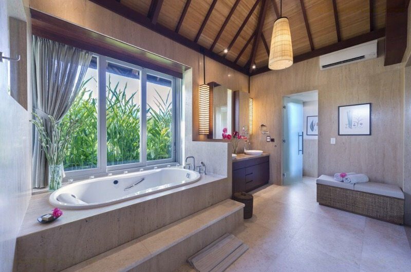 The Luxe Bali Bathroom | Uluwatu, Bali