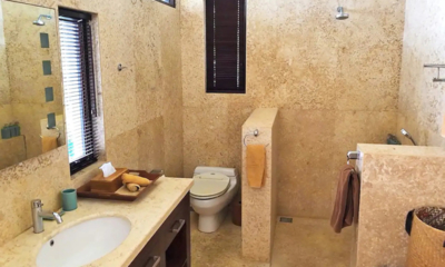 The Luxe Bali Honeymoon Suite Bathroom | Uluwatu, Bali