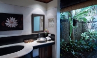 Villa Vajra Bathtub | Ubud, Bali