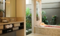 Ahimsa Beach Bathroom | Jimbaran, Bali