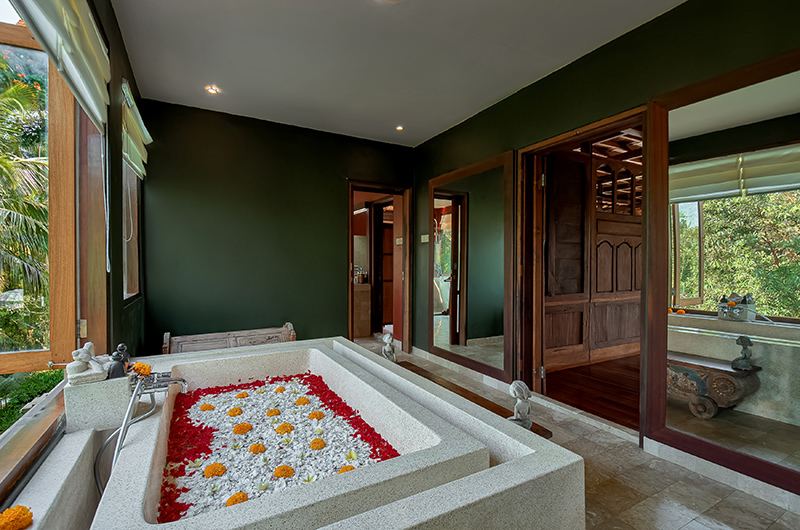 Atas Awan Villa Bathroom Two Romantic Bathtub Set Up | Ubud, Bali
