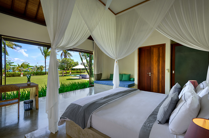 Shalimar Makanda Bedroom with Garden View | Seseh, Bali