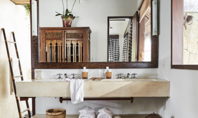 Villa Bayad Ubud House His and Hers Bathroom with Mirror | Ubud, Bali