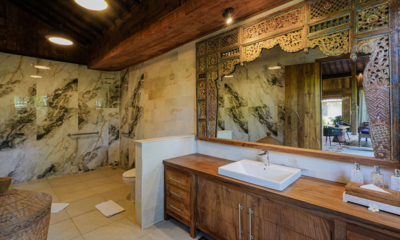 Villa Bodhi Ukir Bathroom with Shower | Ubud, Bali
