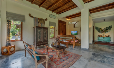 Villa Bodhi Jaya House Bedroom and Lounge with TV | Ubud, Bali