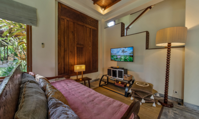 Villa Bodhi Jaya House Bedroom and Lounge with TV | Ubud, Bali