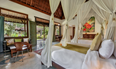 Villa Bodhi Sri House Bedroom with Twin Beds and Garden View | Ubud, Bali