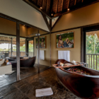 Villa Kelusa Pondok Surya Bathroom One with Bathtub | Ubud, Bali
