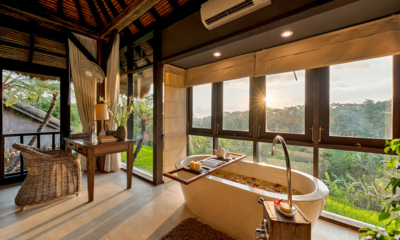 Villa Kelusa Pondok Sapi Bedroom One with Romantic Bathtub Set Up | Ubud, Bali