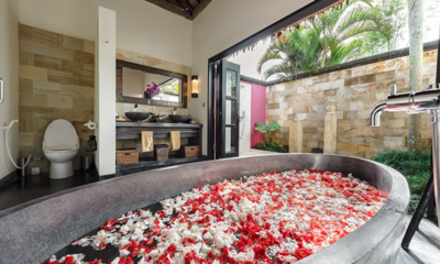 Villa Rumah Lotus Bathroom Two with Romantic Bathtub Set Up | Ubud, Bali