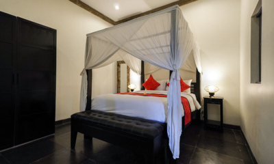Villa Rumah Lotus Bedroom Three with Four Poster Bed | Ubud, Bali