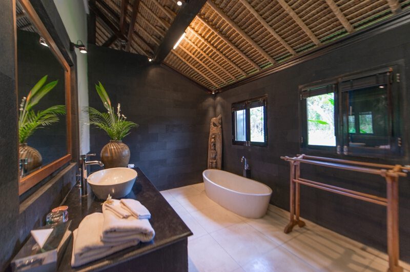 Villa Samaki Bathtub | Ubud, Bali