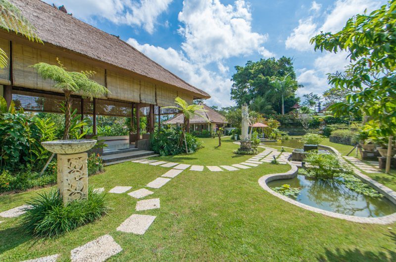 Villa Vastu Lawns | Ubud, Bali