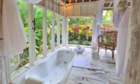 Jendela Di Bali Bathroom | Gianyar, Bali