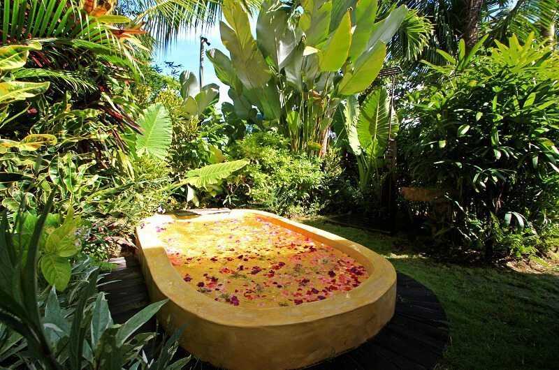 Own Villa Outdoor Bathtub | Umalas, Bali
