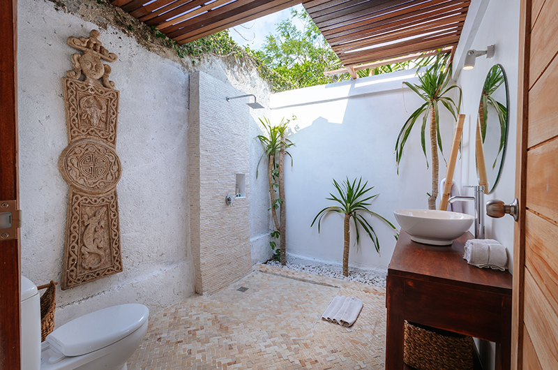 Villa Amaya Bathroom One | Legian, Bali
