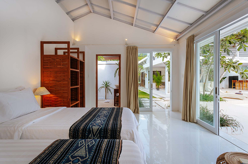 Villa Amaya Twin Bedroom with Wardrobe | Legian, Bali Villa Amaya Twin Bedroom with Wardrobe | Legian, Bali