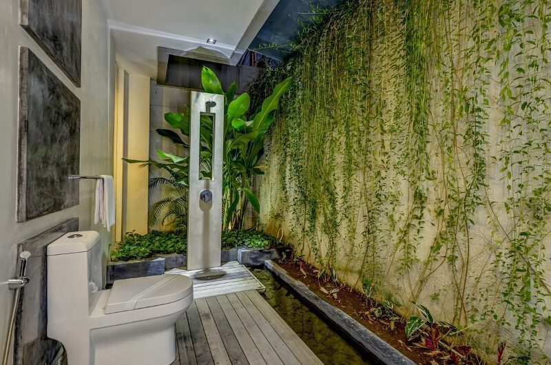Villa Banyu Bathroom | Seminyak, Bali